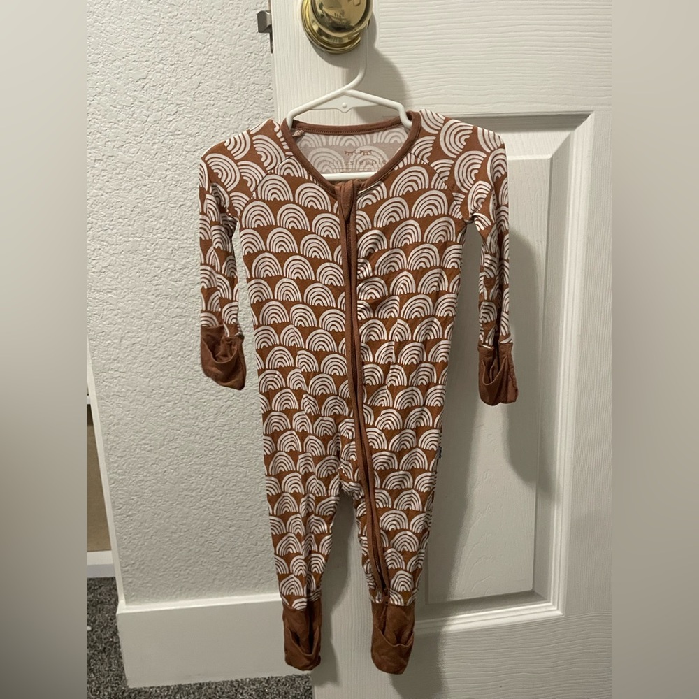 Little Sleepies Zippies Rust Rainbows
